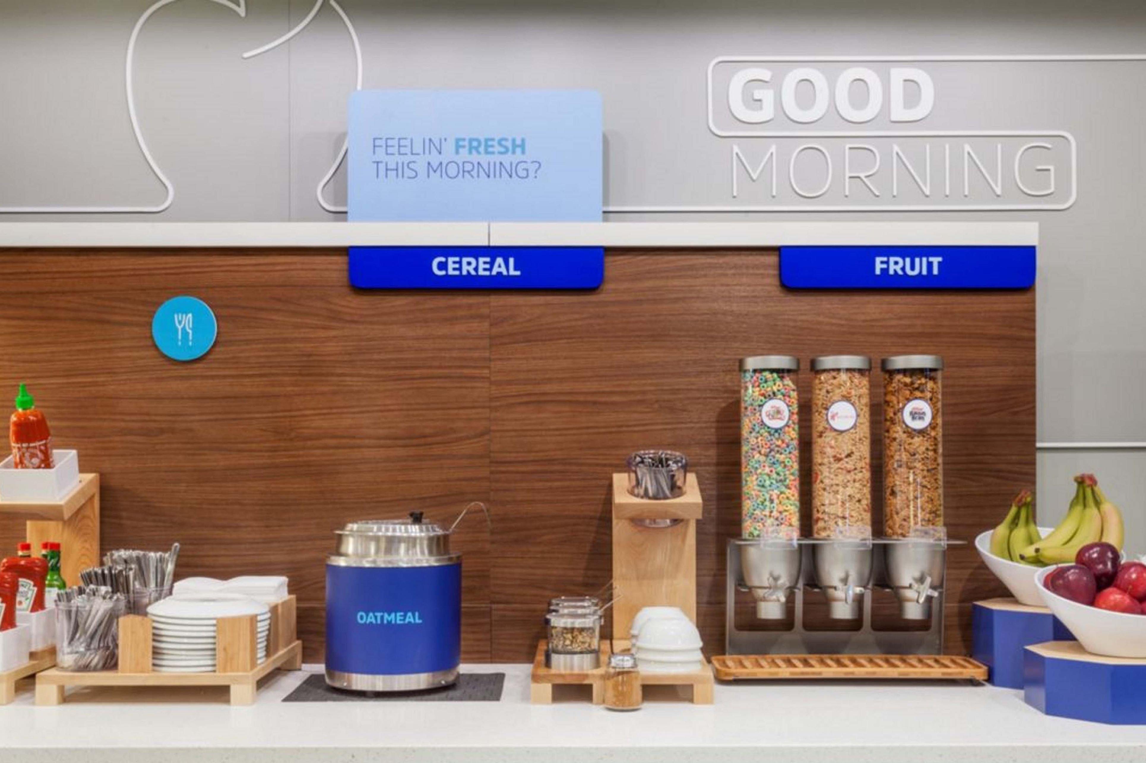 Holiday Inn Express Hotel & Suites Dublin By Ihg Bagian luar foto