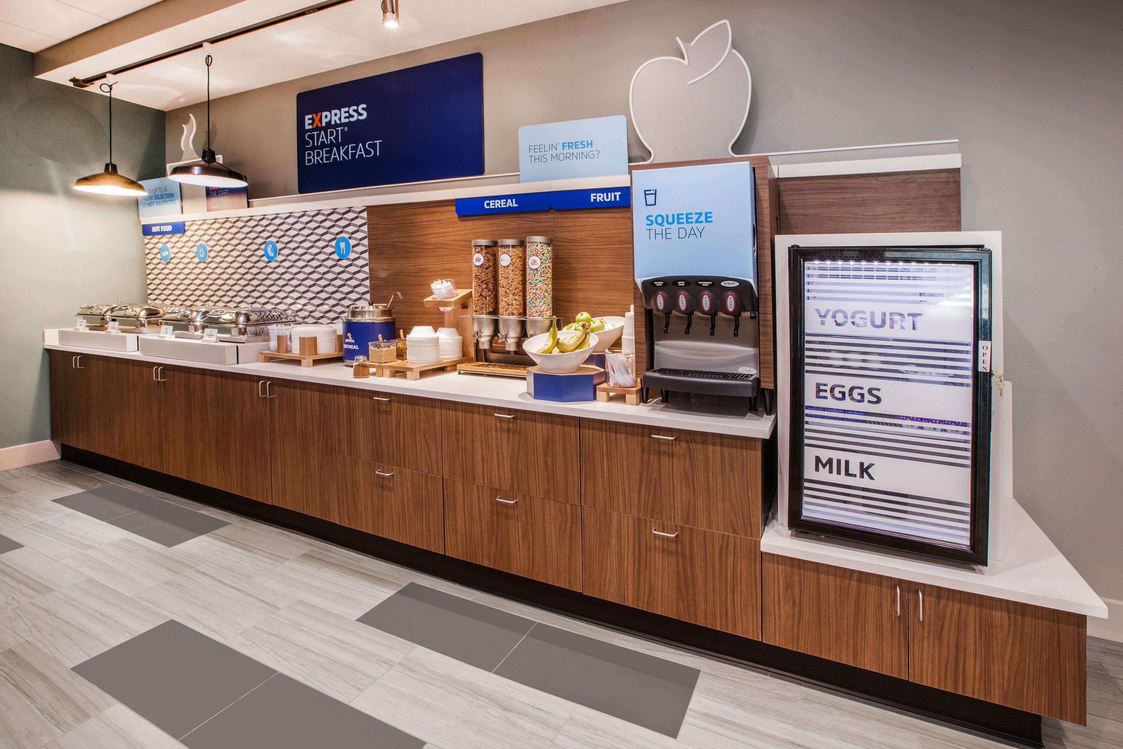 Holiday Inn Express Hotel & Suites Dublin By Ihg Bagian luar foto