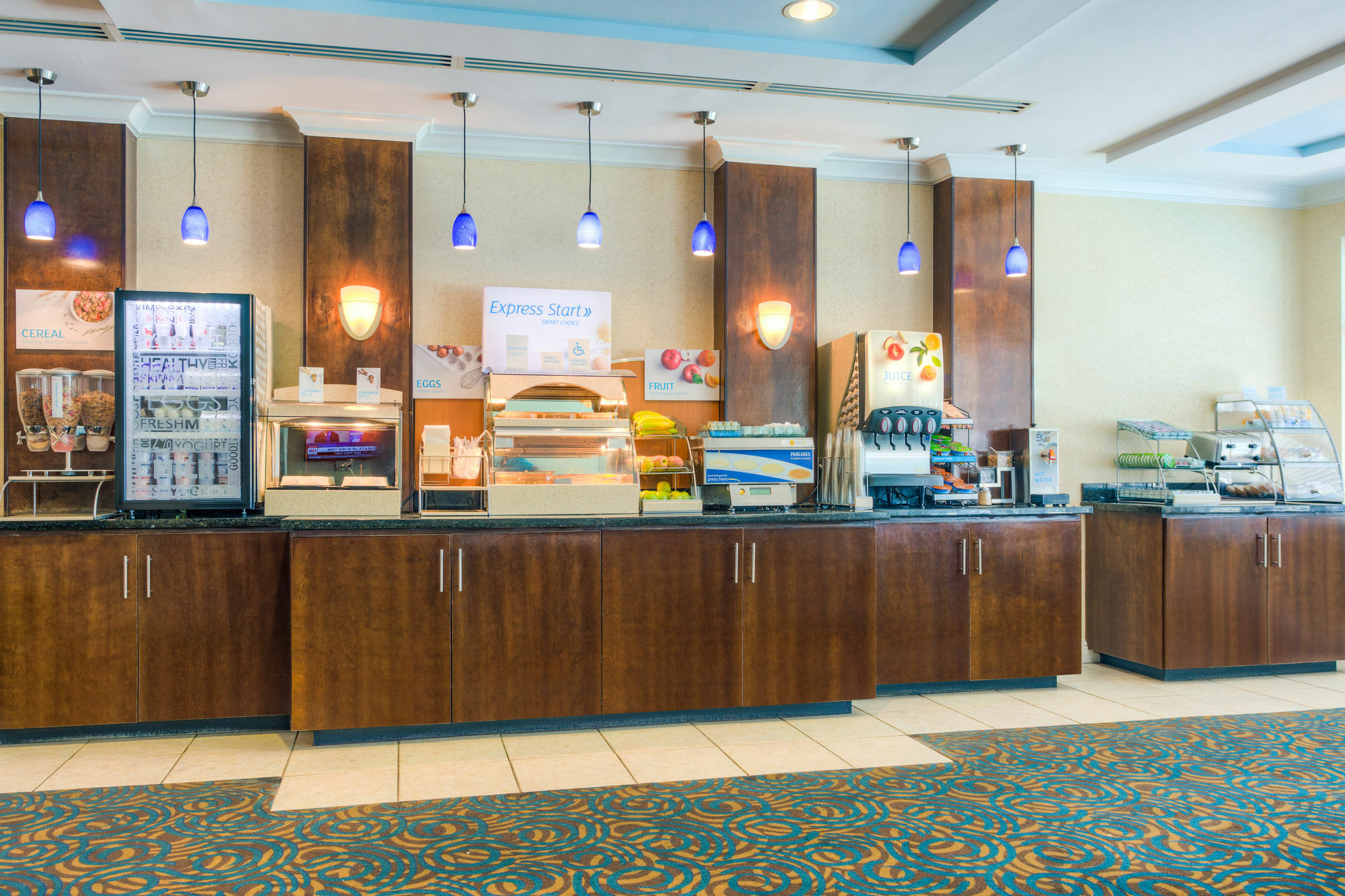 Holiday Inn Express Hotel & Suites Dublin By Ihg Bagian luar foto